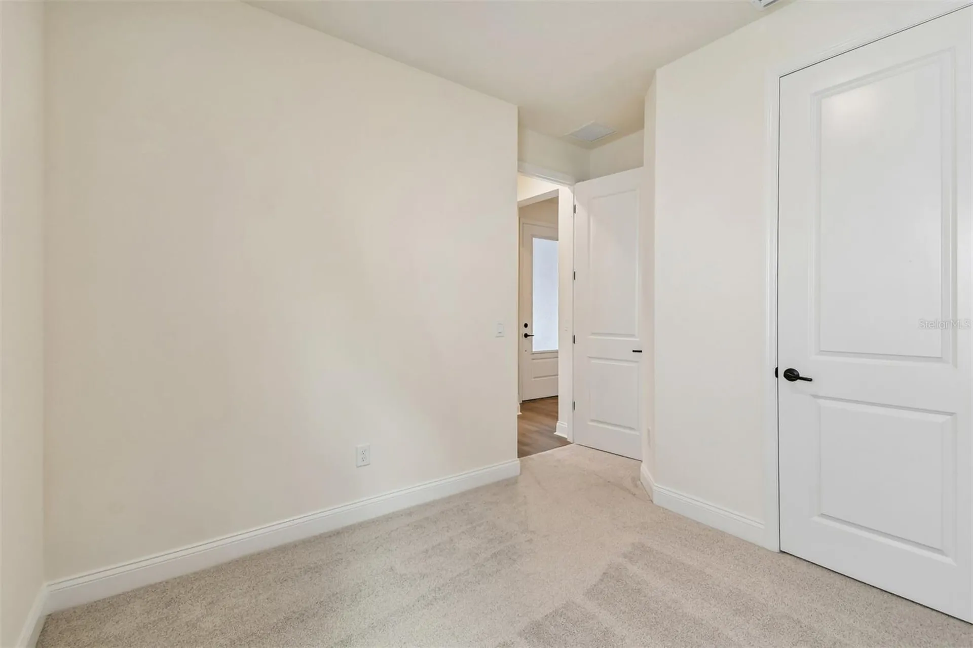 6056 Sacred Oak Avenue Mount Dora FL 32757