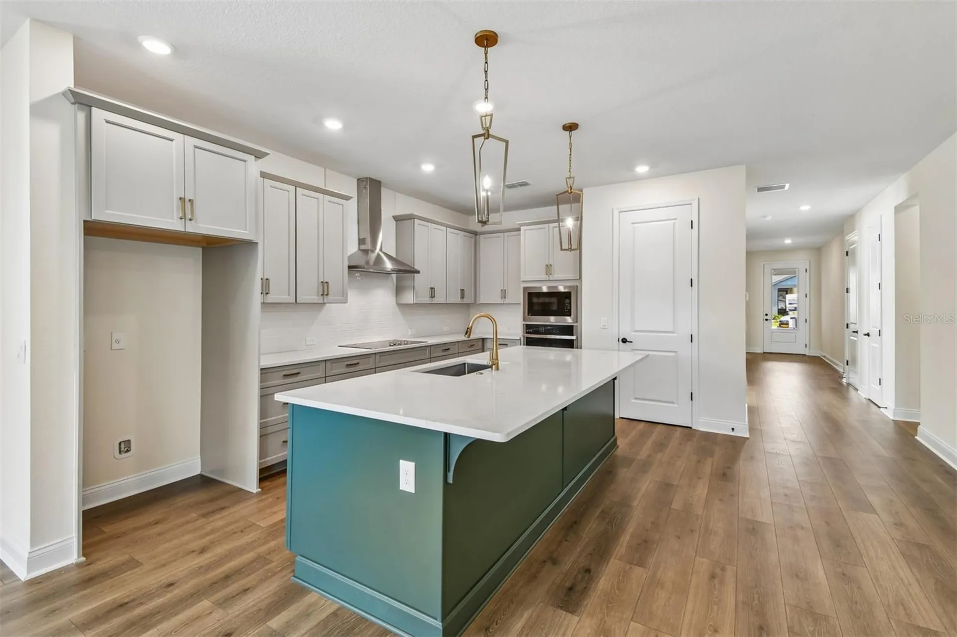 6056 Sacred Oak Avenue Mount Dora FL 32757