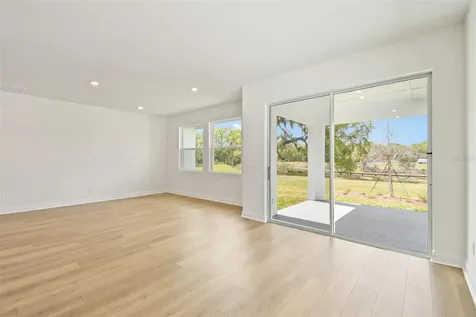 6056 Sacred Oak Avenue Mount Dora FL 32757