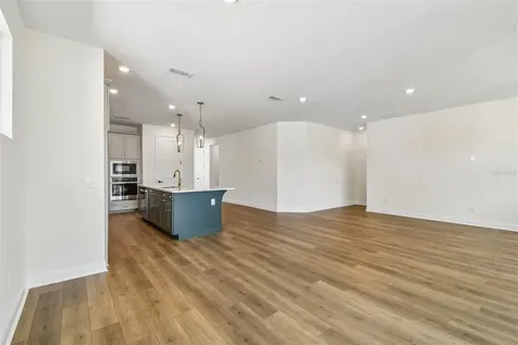 6056 Sacred Oak Avenue Mount Dora FL 32757