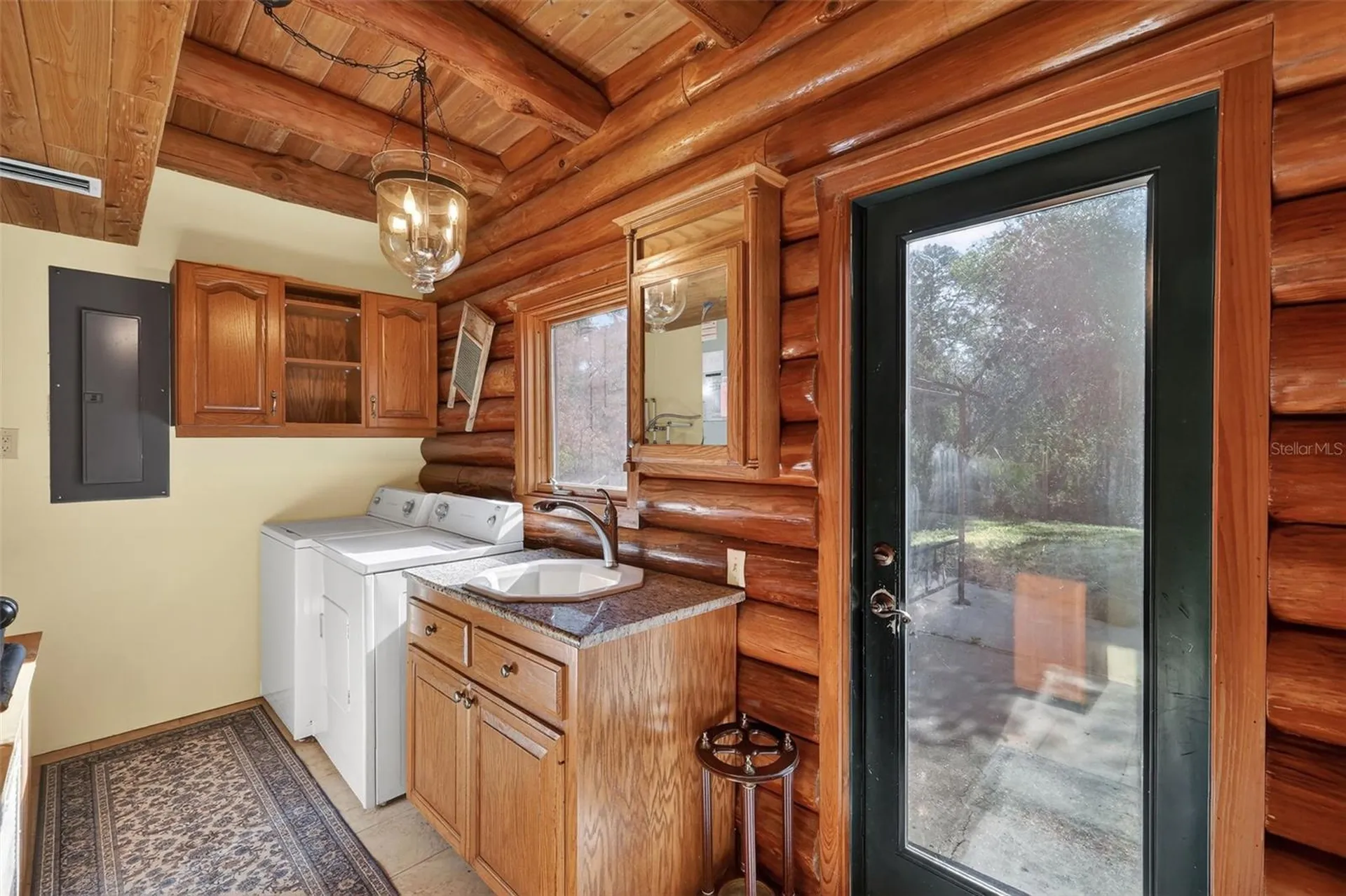 40242 Emeralda Island Road Leesburg FL 34788