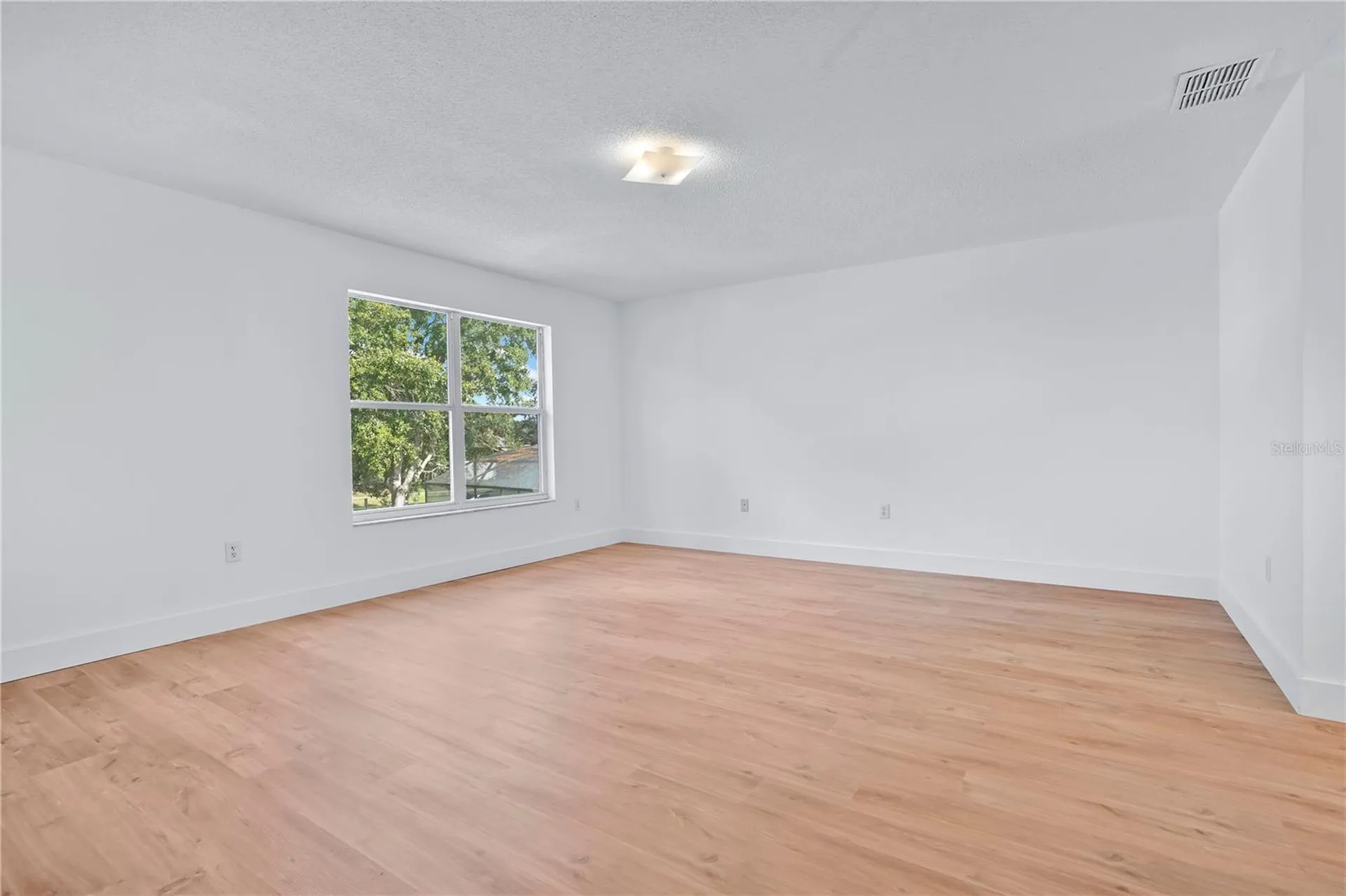 444 Acacia Tree Way Kissimmee FL 34758