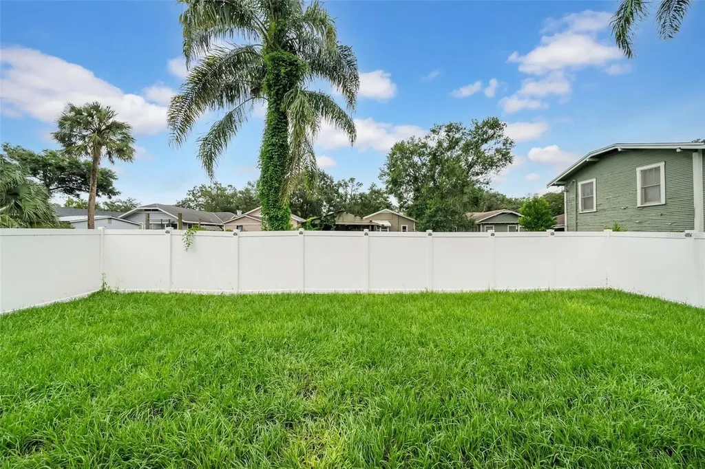 809 E Hanna Avenue Tampa FL 33604