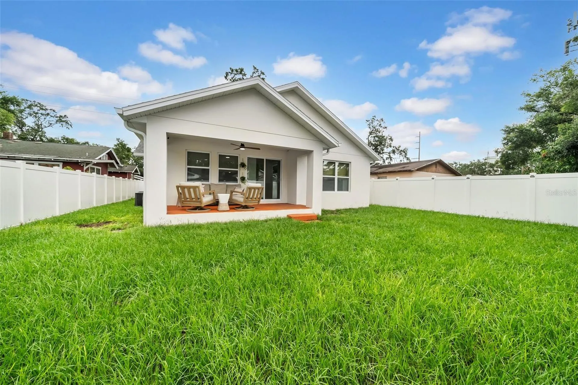 809 E Hanna Avenue Tampa FL 33604