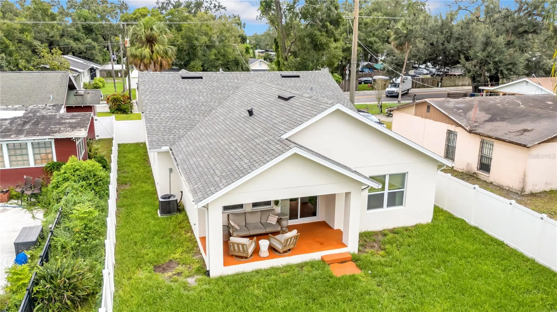 809 E Hanna Avenue Tampa FL 33604
