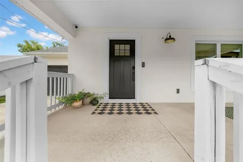 809 E Hanna Avenue Tampa FL 33604