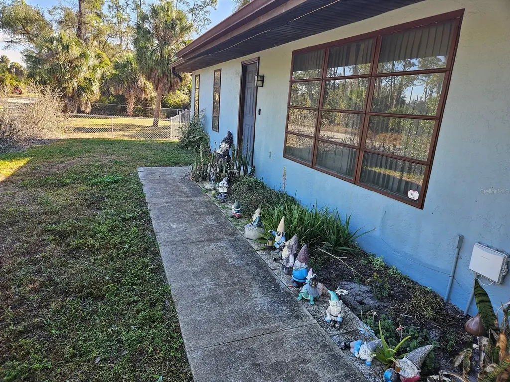 17461 Wellsley Avenue Port Charlotte FL 33954