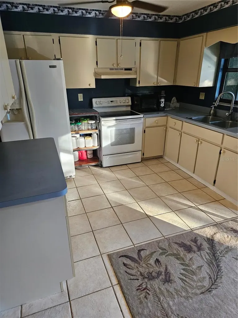 17461 Wellsley Avenue Port Charlotte FL 33954