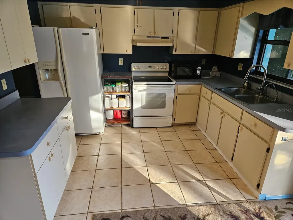 17461 Wellsley Avenue Port Charlotte FL 33954