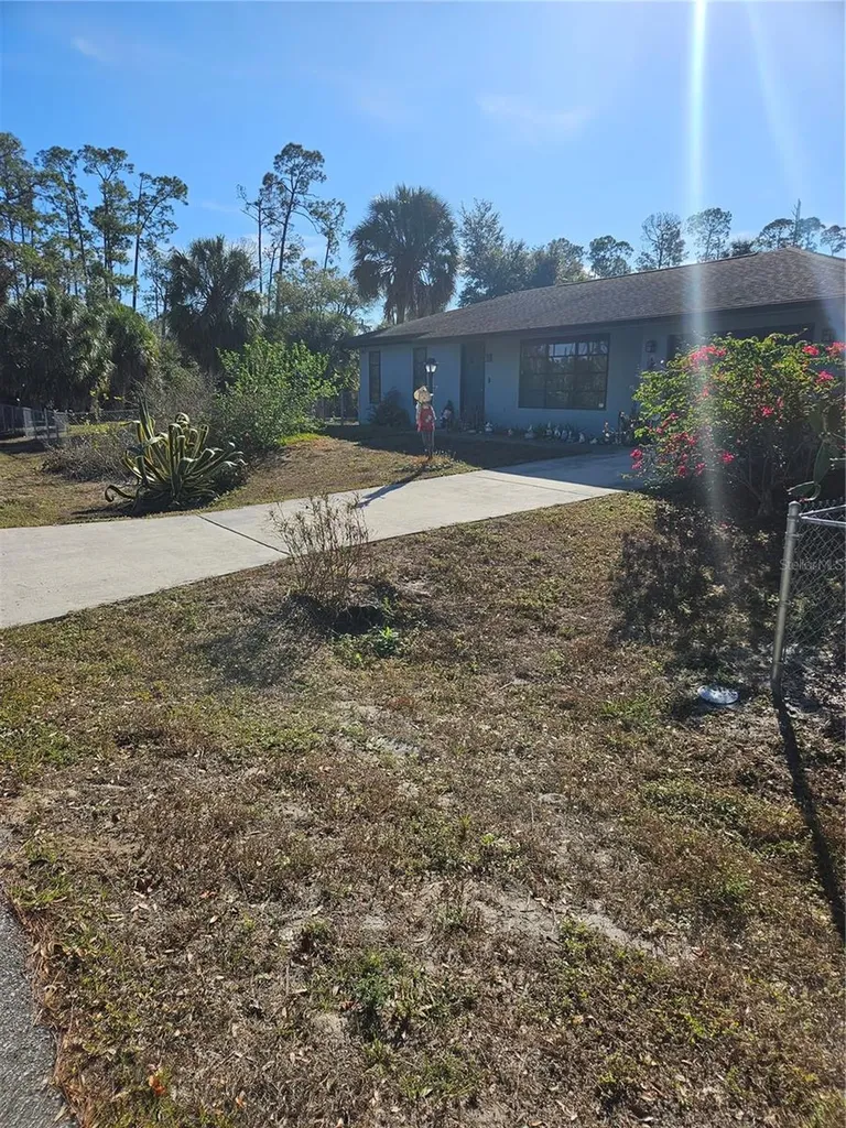 17461 Wellsley Avenue Port Charlotte FL 33954