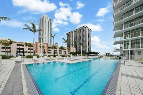 175 1st Street S St Petersburg FL 33701