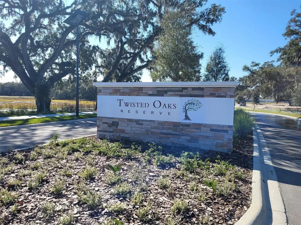 8205 Ives Place Wildwood FL 34785