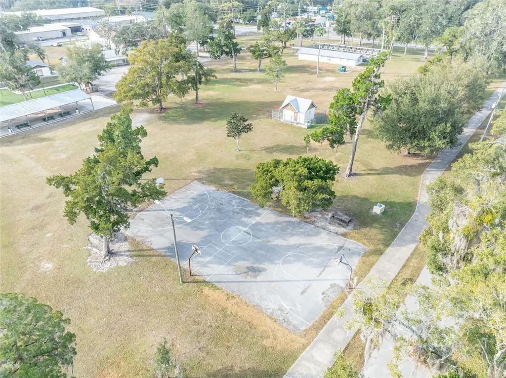 150 E Washington Avenue Lake Helen FL 32744