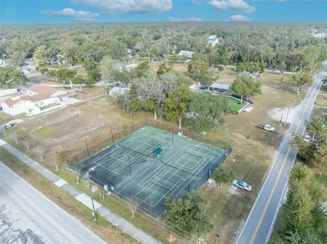 150 E Washington Avenue Lake Helen FL 32744