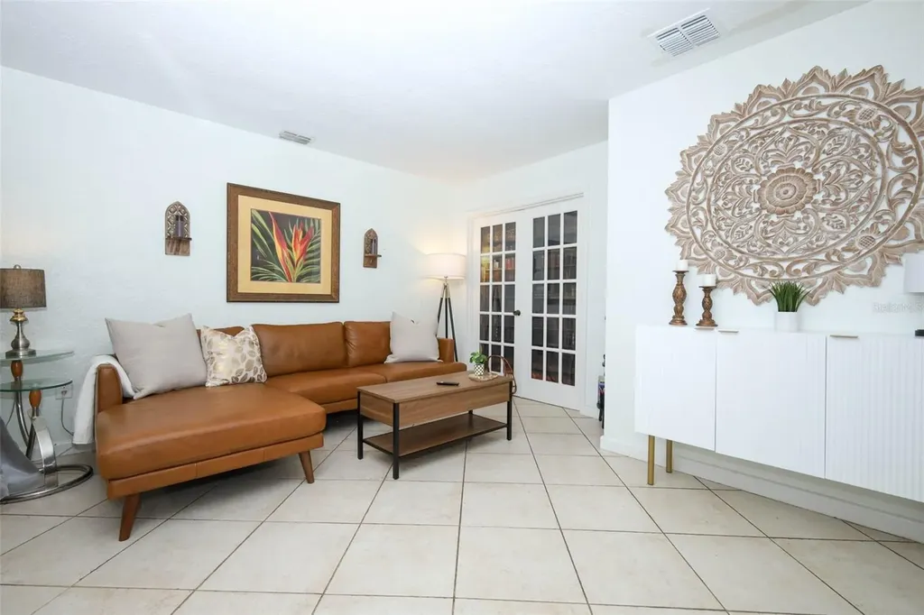 410 E Crystal Lake Street Orlando FL 32806