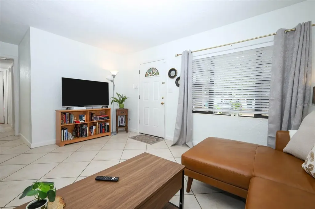 410 E Crystal Lake Street Orlando FL 32806