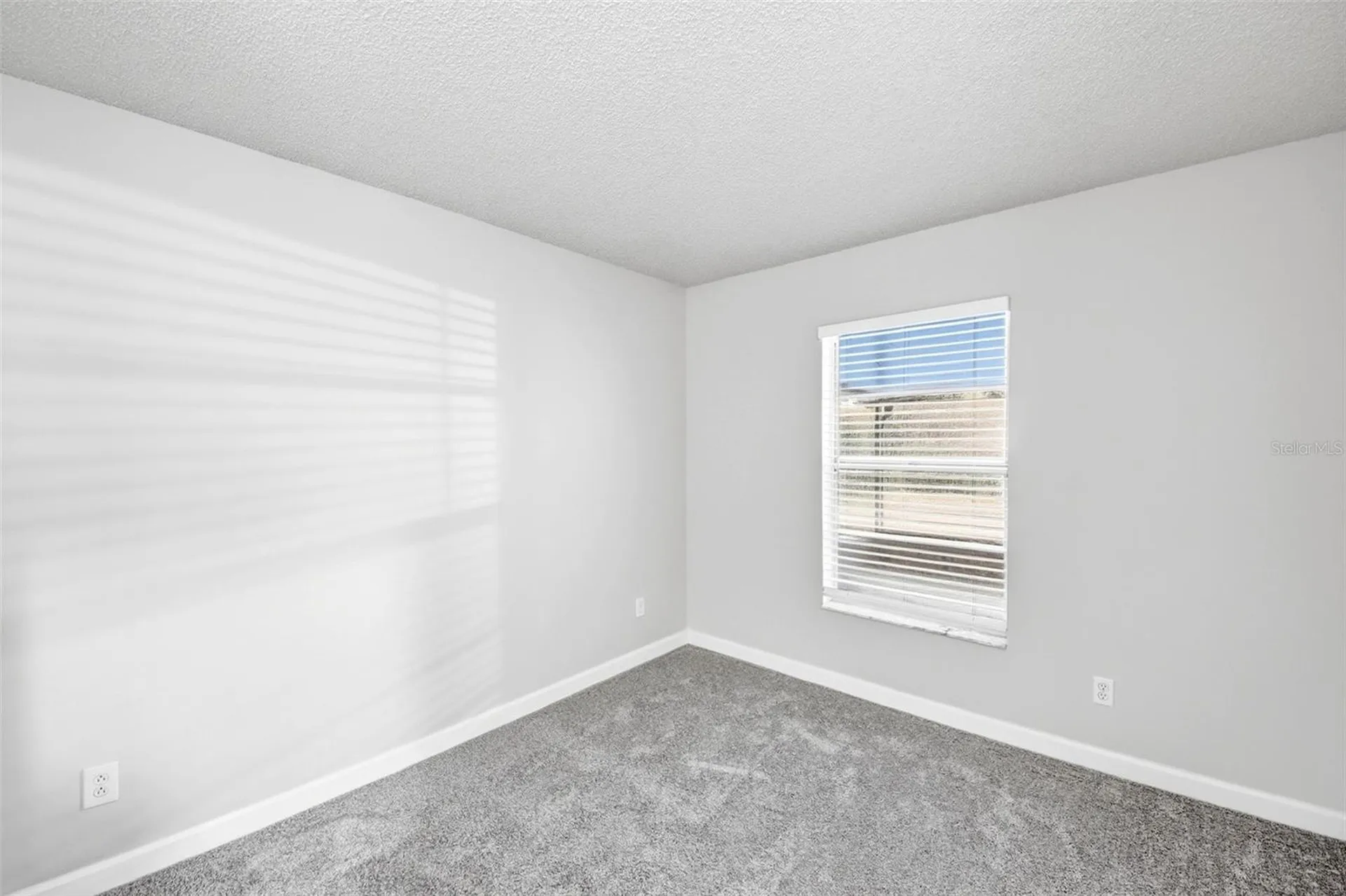 1431 Quintara Avenue Deltona FL 32738