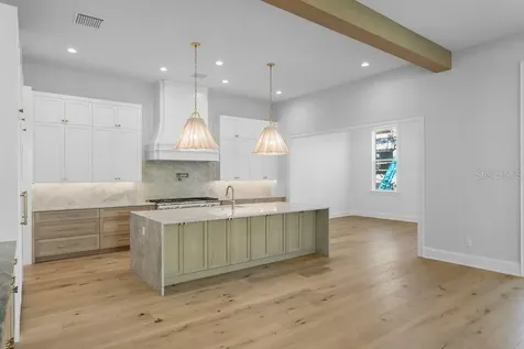 5019 W Dickens Avenue Tampa FL 33629