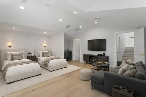 5019 W Dickens Avenue Tampa FL 33629