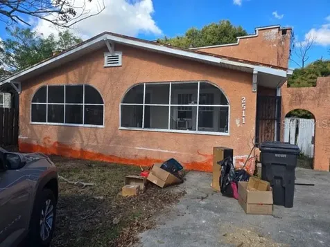 2511 57th Place N St Petersburg FL 33714