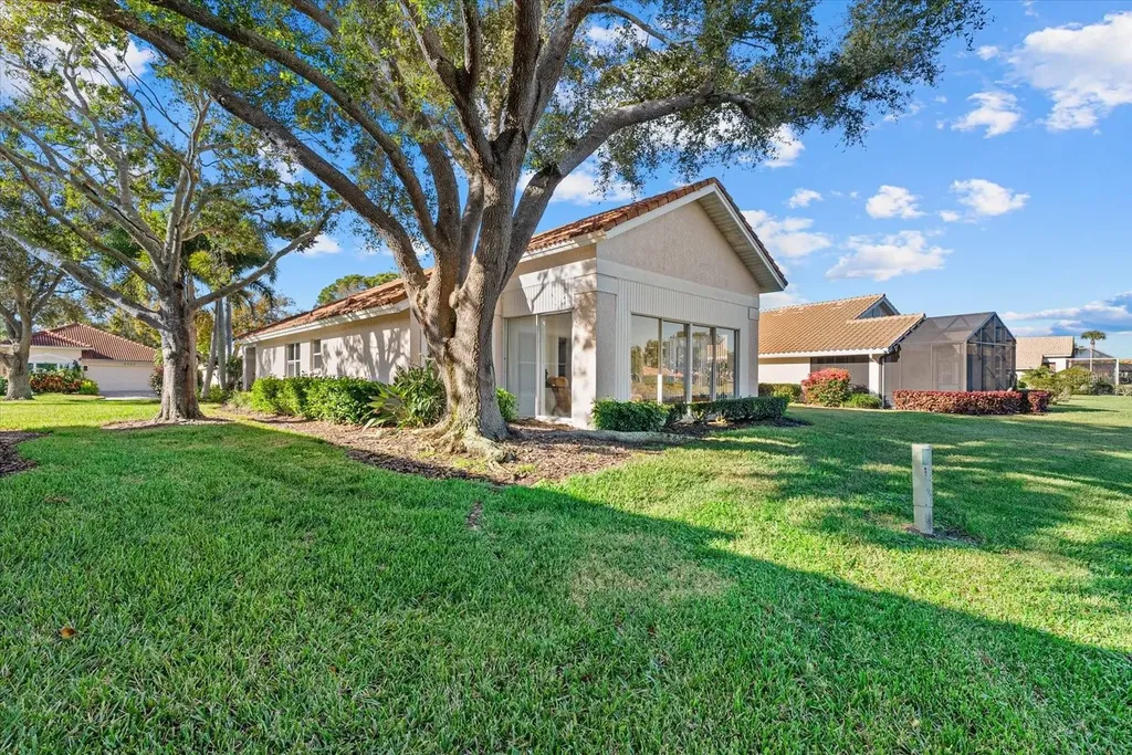 4439 Deer Trail Boulevard Sarasota FL 34238