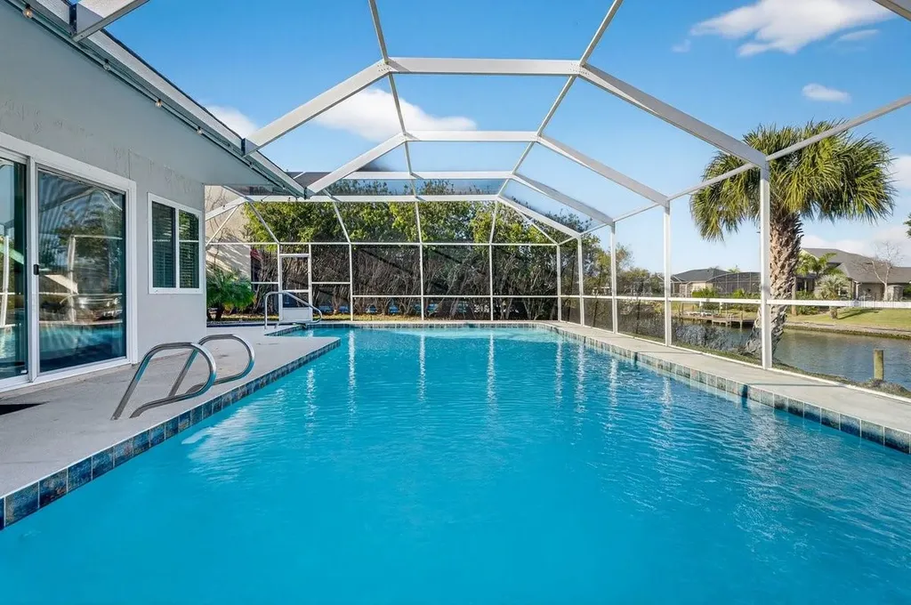 10 Fleming Court Palm Coast FL 32137