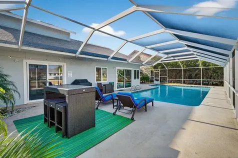 10 Fleming Court Palm Coast FL 32137