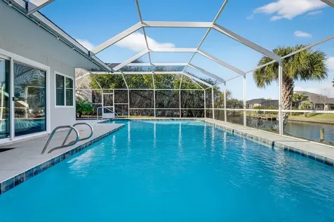 10 Fleming Court Palm Coast FL 32137