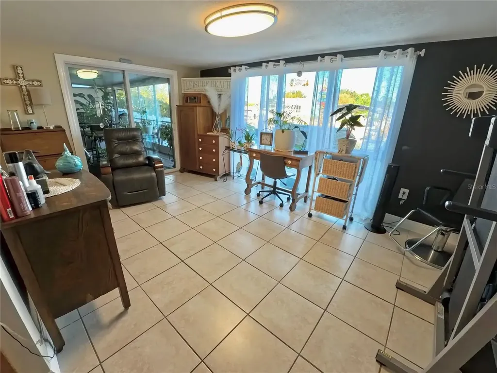 12804 2nd Isle Hudson FL 34667