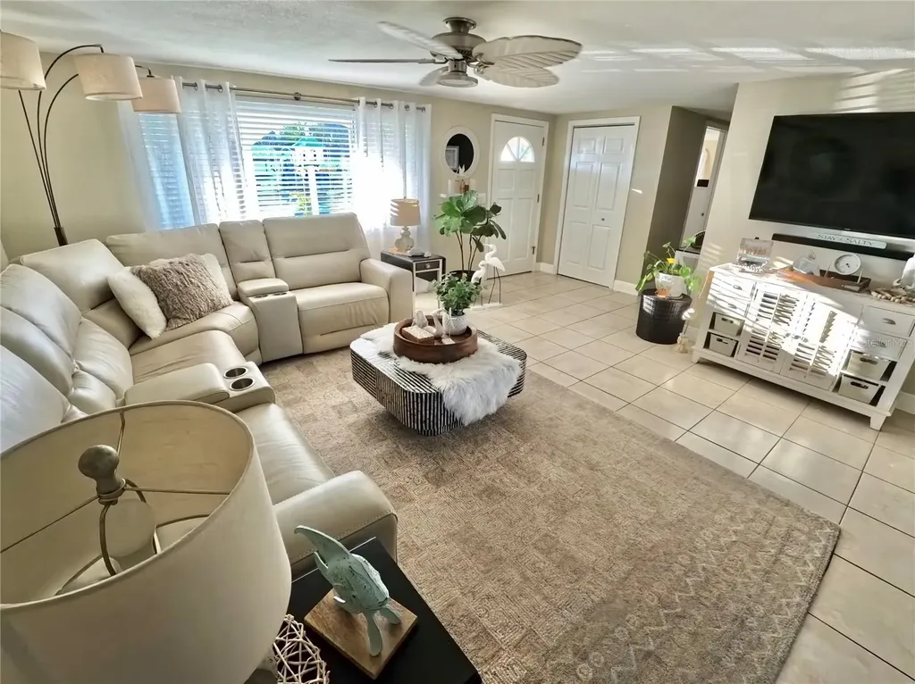 12804 2nd Isle Hudson FL 34667