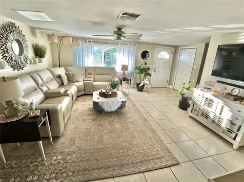 12804 2nd Isle Hudson FL 34667