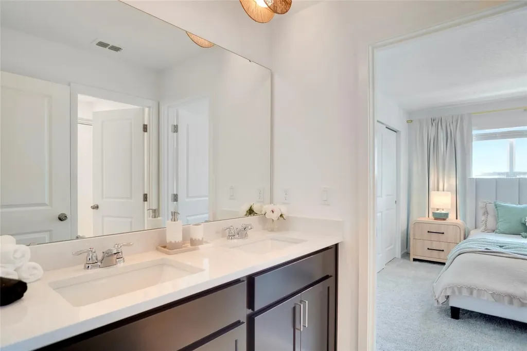 9194 Seascape Cove Kissimmee FL 34747