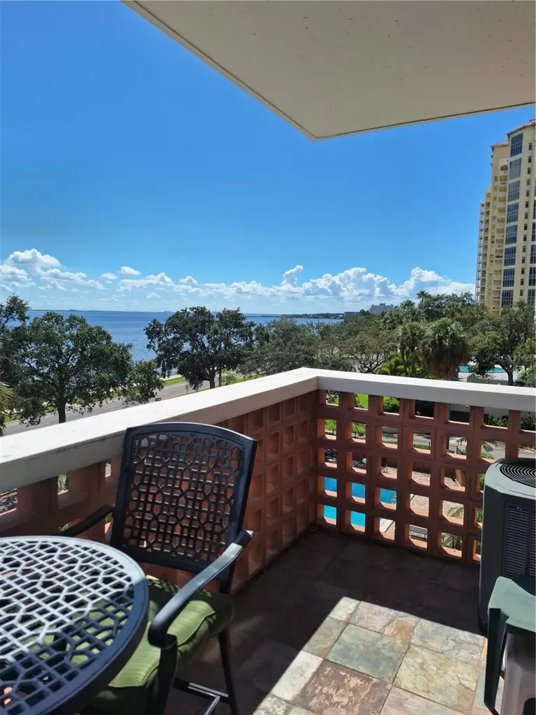 4015 Bayshore Boulevard Tampa FL 33611