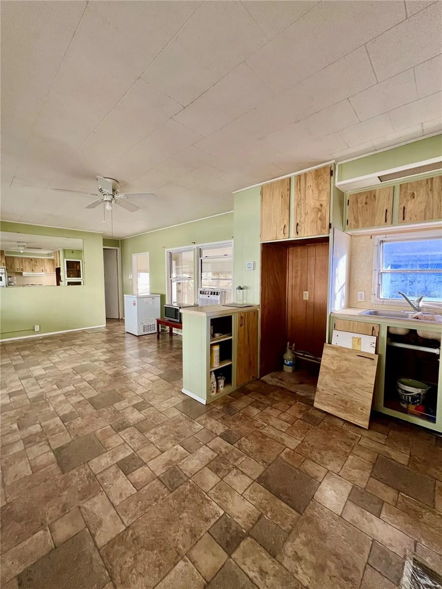 2047 Kepner Drive Holiday FL 34691
