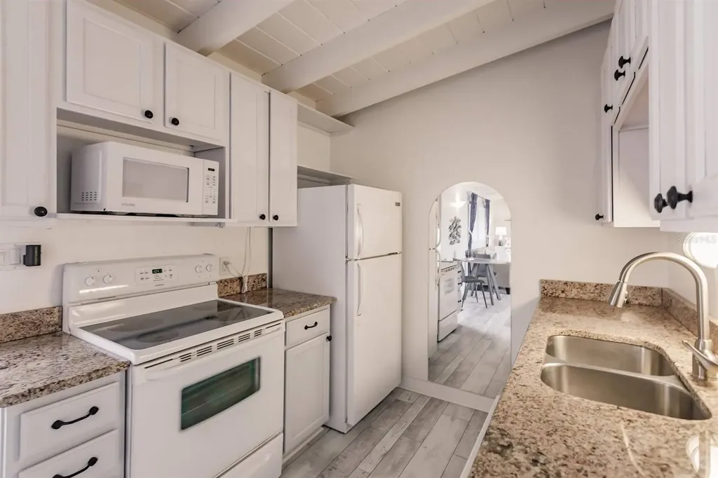 6006 Midnight Pass Road Sarasota FL 34242