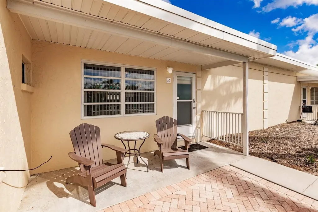 6006 Midnight Pass Road Sarasota FL 34242