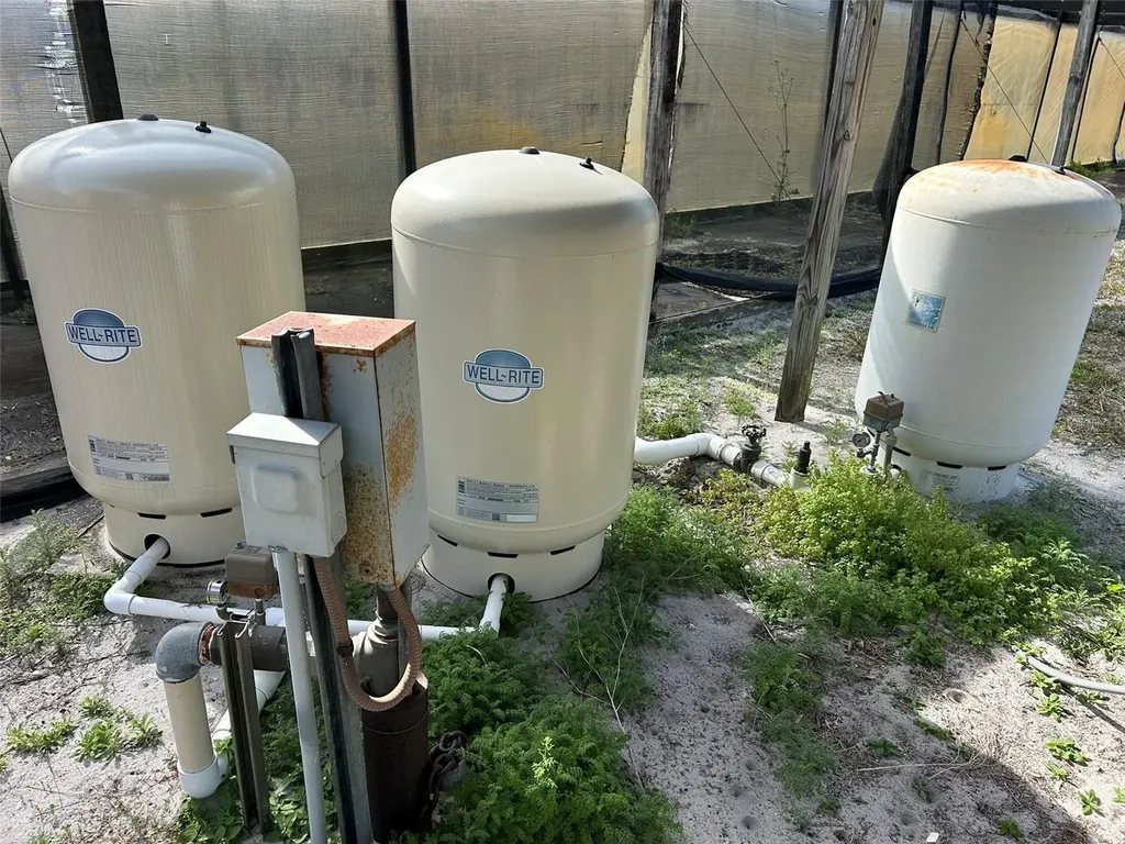 23010 Wolf Branch Road Sorrento FL 32776