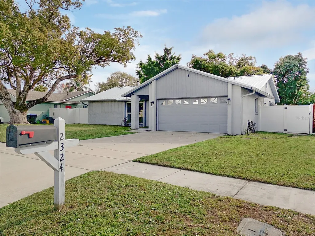 2324 Woodleaf Court Orlando FL 32837