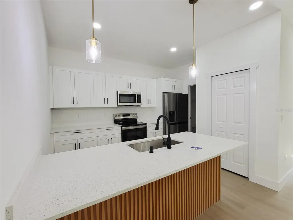 1751 Nandina Court NW Palm Bay FL 32907