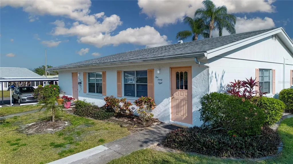 1902 Andover Street Sun City Center FL 33573