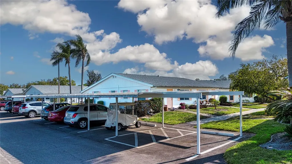 1902 Andover Street Sun City Center FL 33573