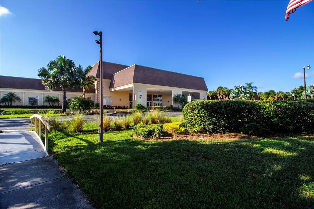 1902 Andover Street Sun City Center FL 33573