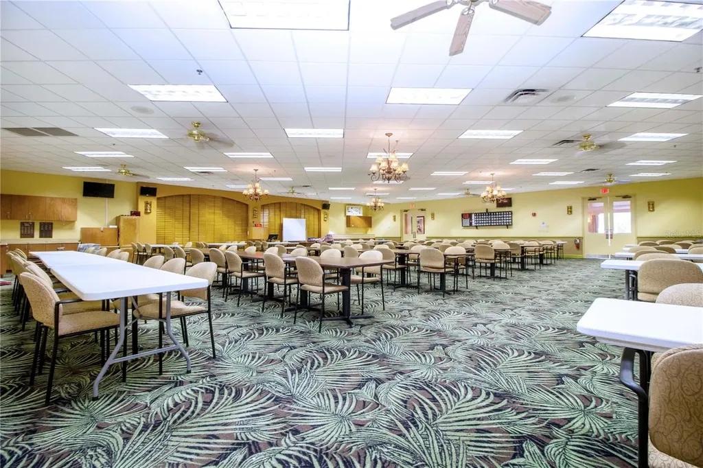 1902 Andover Street Sun City Center FL 33573