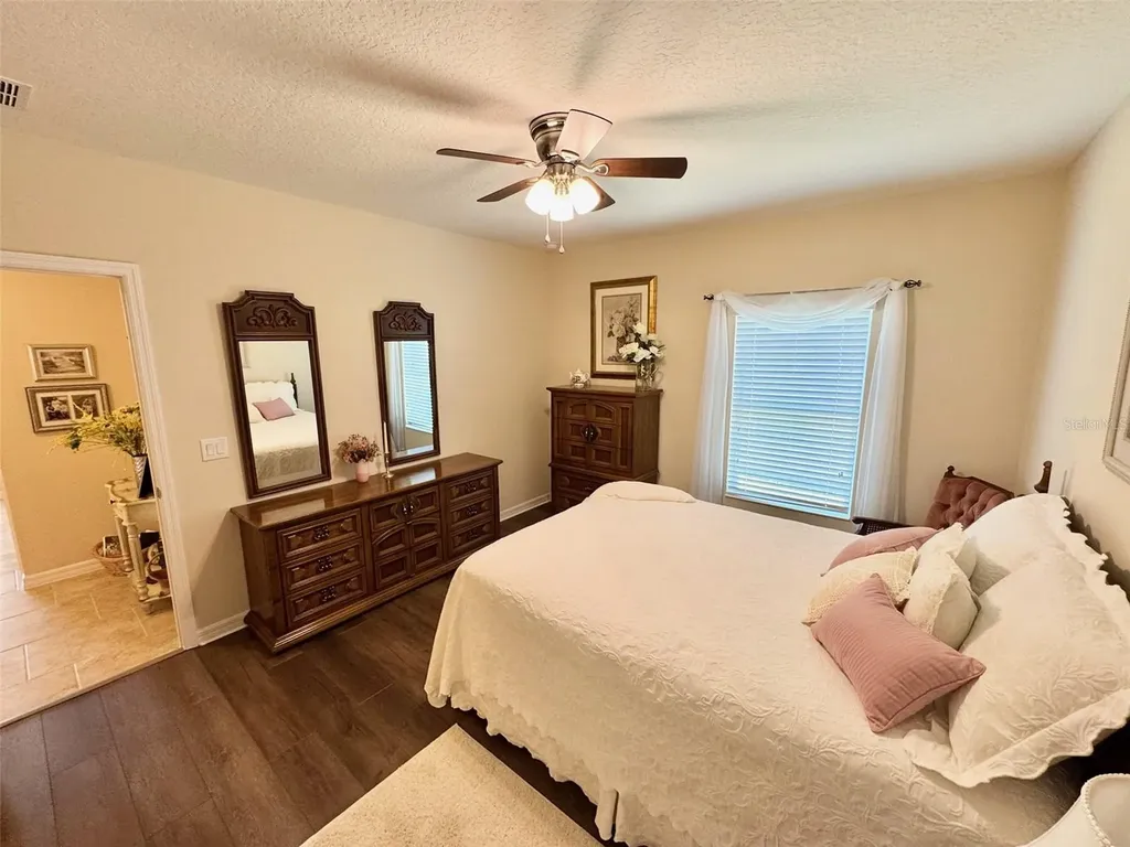 518 Cadiz Loop Davenport FL 33837