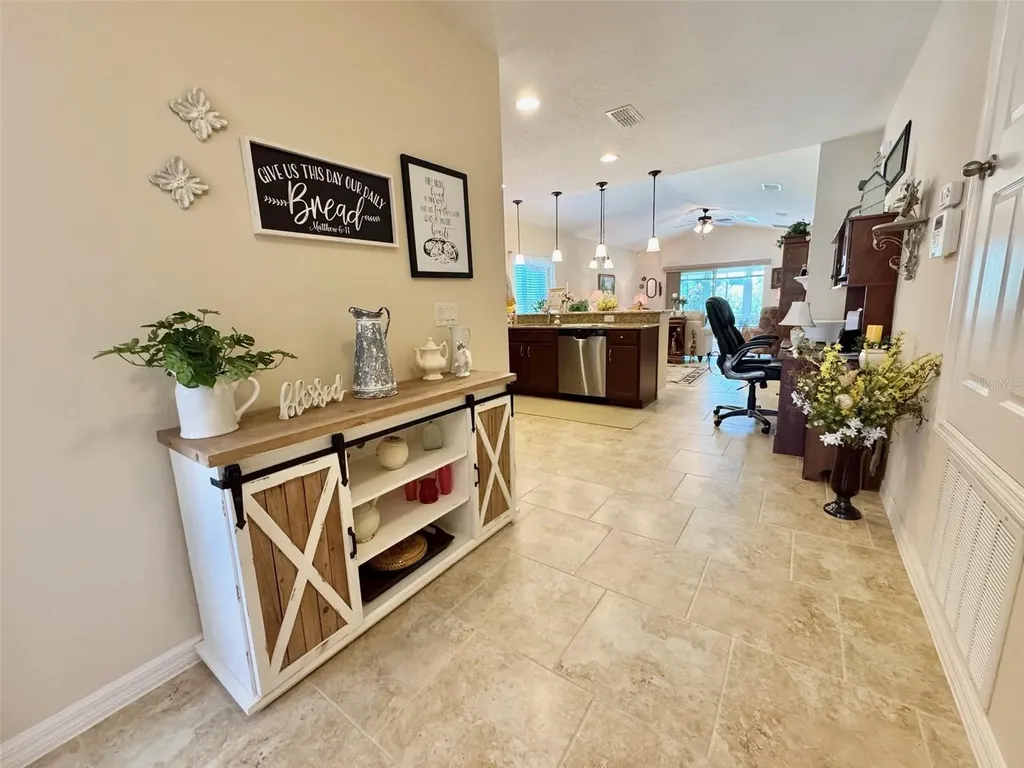 518 Cadiz Loop Davenport FL 33837
