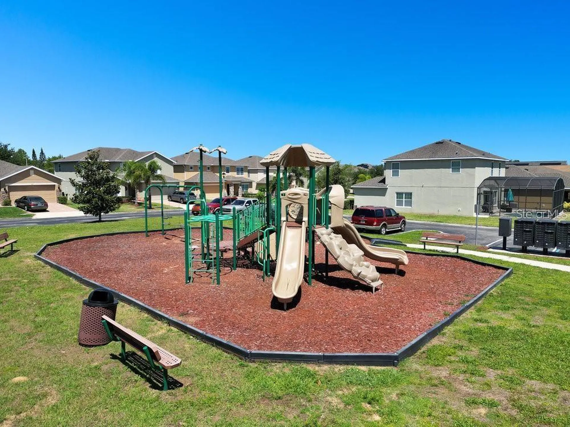 518 Cadiz Loop Davenport FL 33837