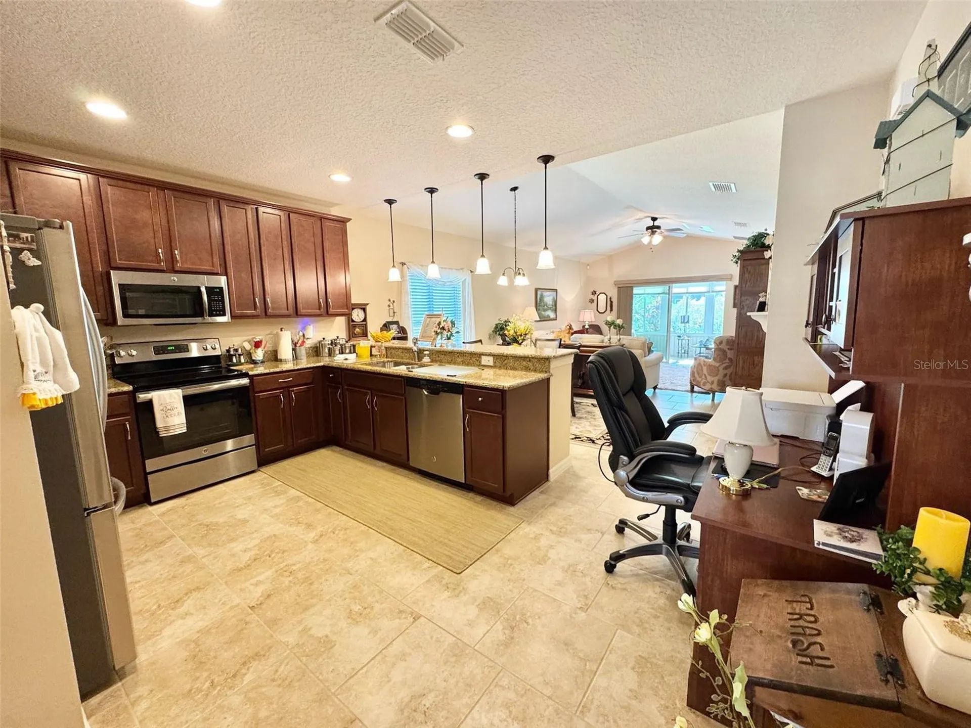 518 Cadiz Loop Davenport FL 33837