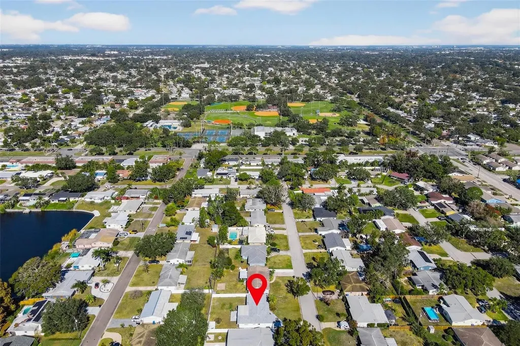 1842 59th Way N St Petersburg FL 33710