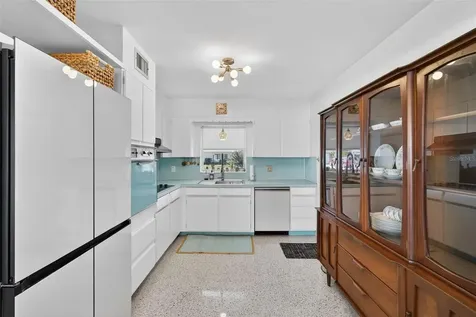 1842 59th Way N St Petersburg FL 33710