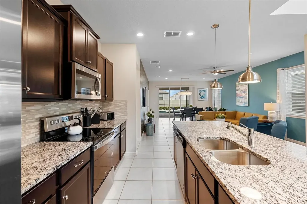 3413 Lilac Davenport FL 33897